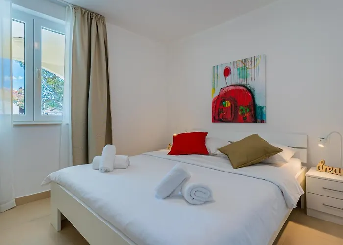 Apartments Lopari
