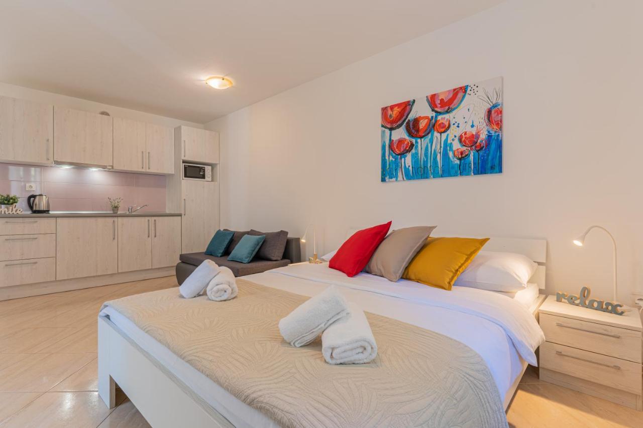Lopari Apartment